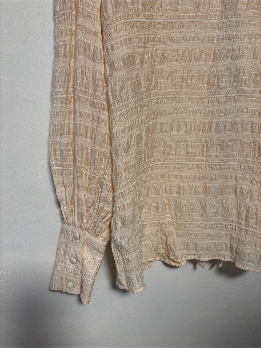 GUESS Cream Textured Button-Up Top - Picture 5 of 11